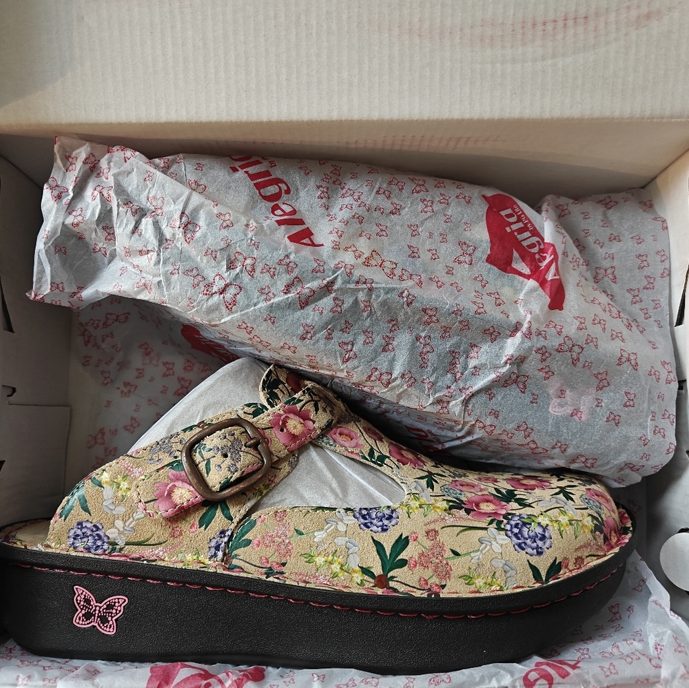 NEW Alegria Classic Clogs in, A Fine Romance(Beige with Florals) Size 9-1/2 -10 - Picture 2 of 8